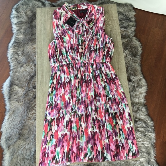 St. John Brigitte floral printed pleated dress 16 - Picture 4 of 5